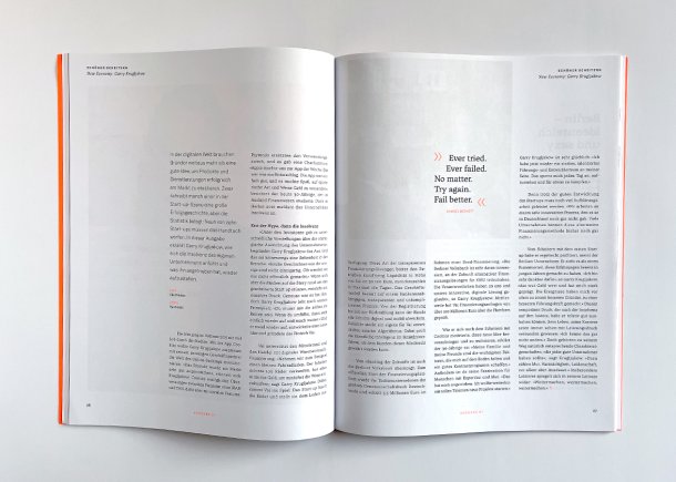 aufgeschlagene Seiten eines Magazins